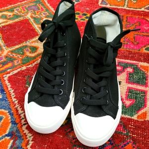 Canvas high top and low top